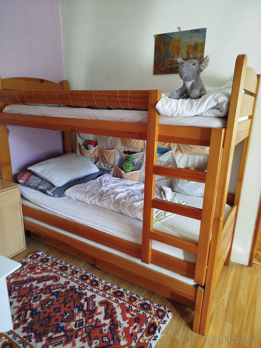 Dětská patrová válenda s uložnym prostorem