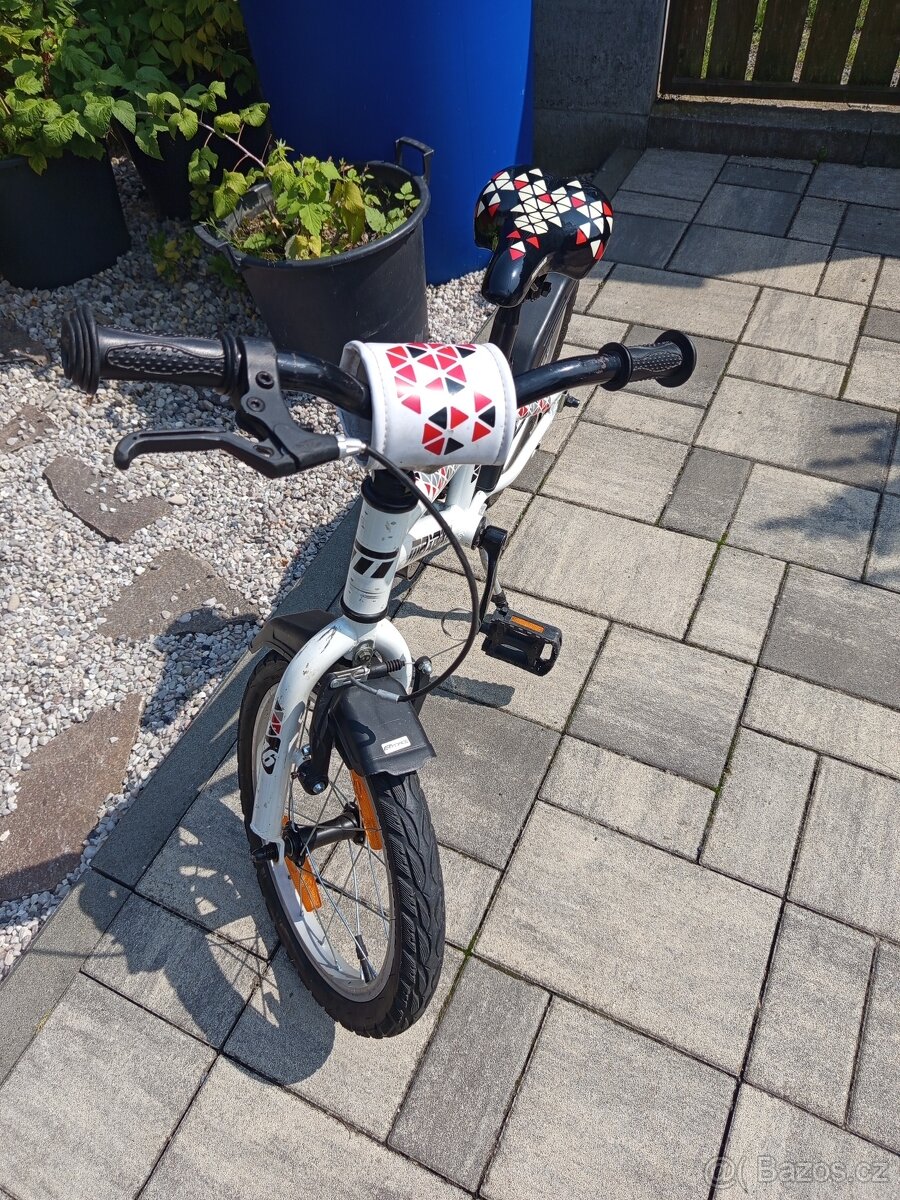 Dětské kolo 16