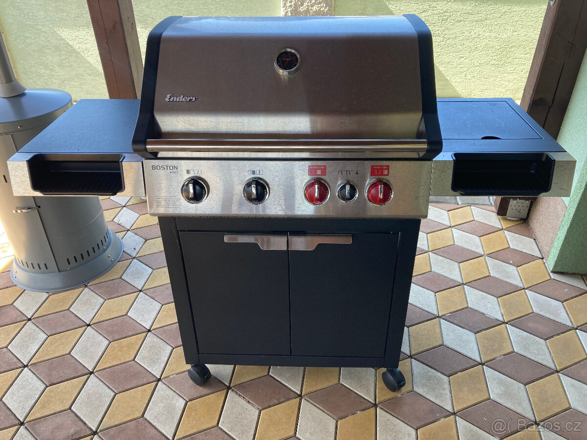 Gril Enders Boston Pro 4 KR Turbo II