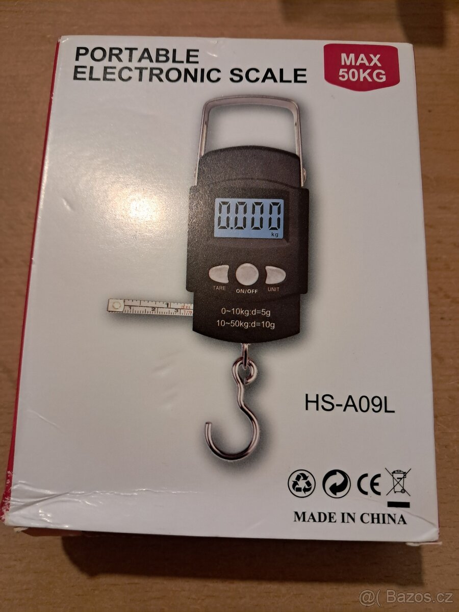 Závěsná váha 50kg s vysouvacím metrem