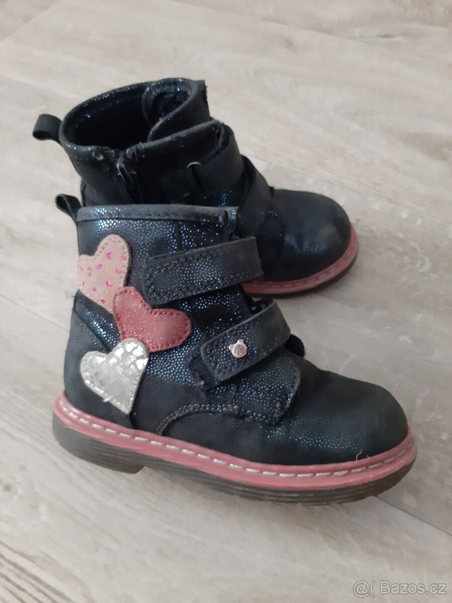 Boty dívčí vel.25