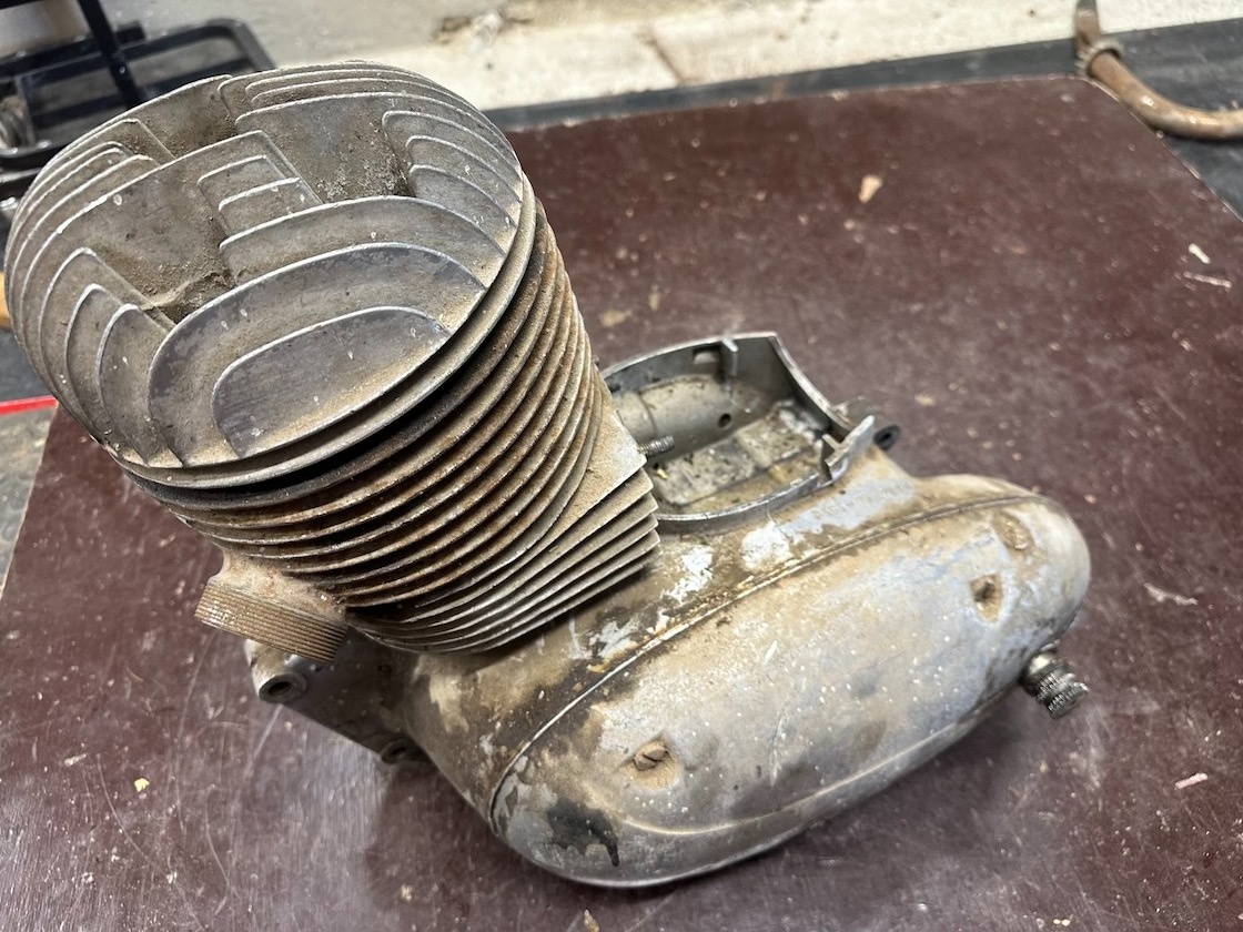 Predám MOTOR JAWA 250/353 na