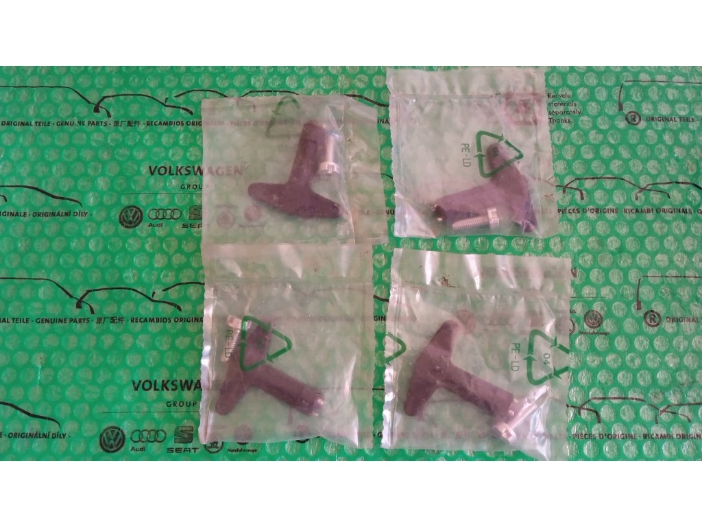 šroub s klíčem pokliček alu kola Škoda Favorit , Felicia