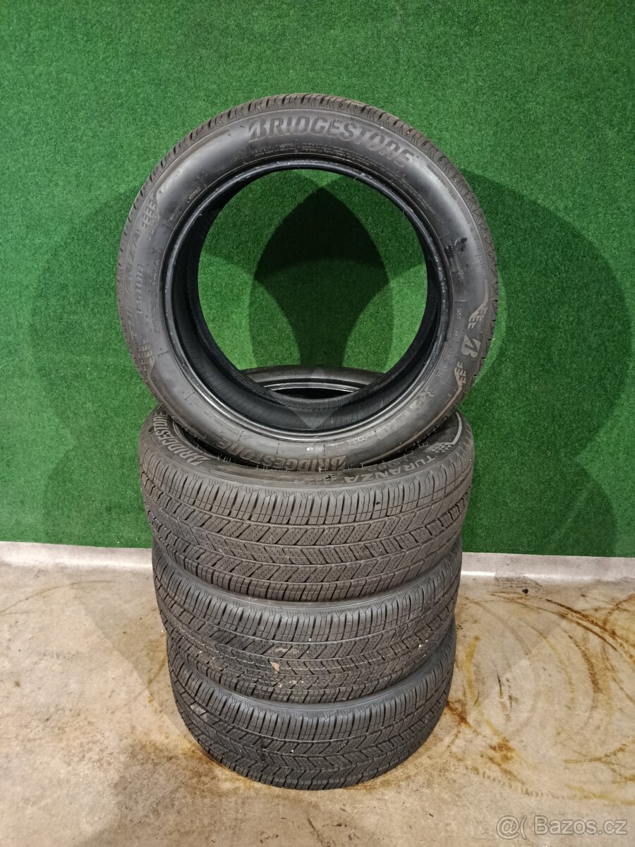 4ks NOVE celorocni 215/50/18 Bridgestone