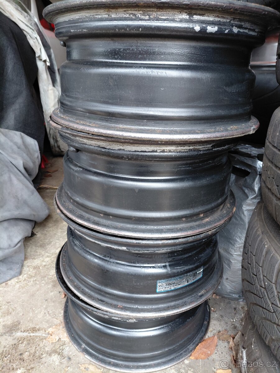 Plechové disky 4ks audi A3/golf/octavia