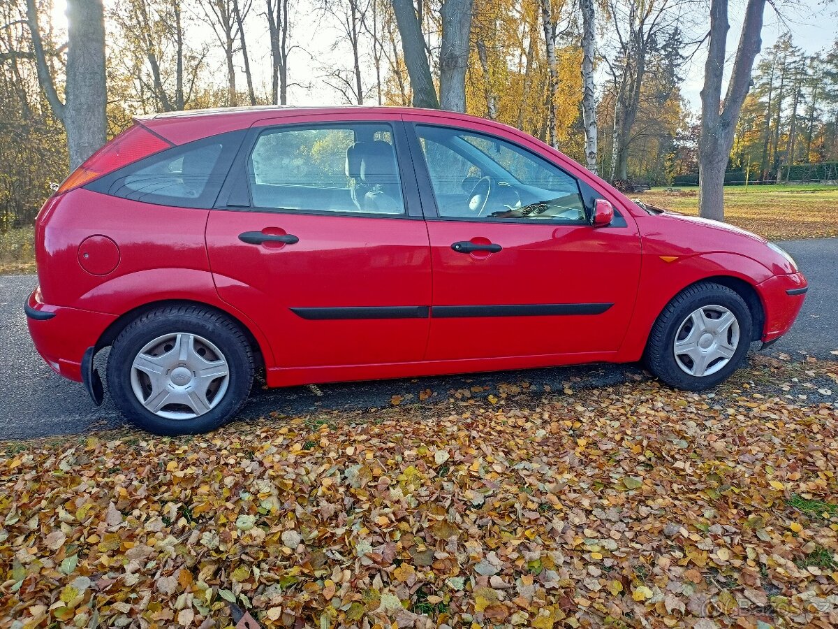 Ford Focus 1,6 Benzin 74kw, rok: 2003 První majitel. Klimati