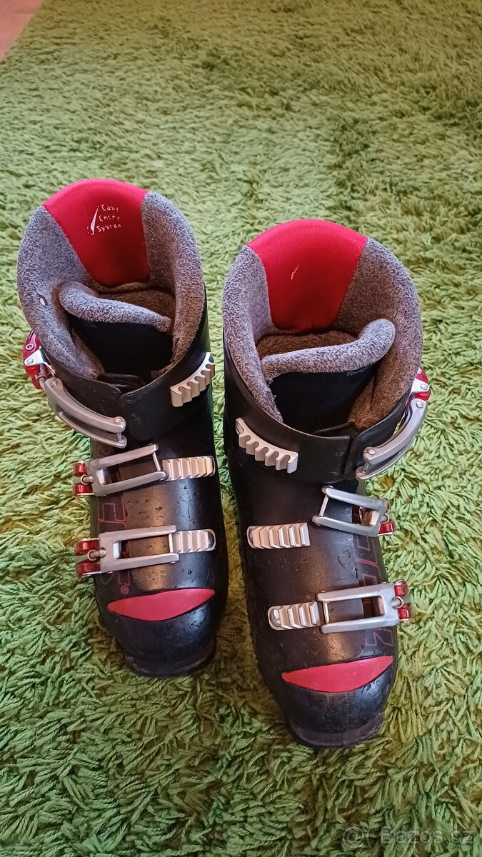 Lyžařské boty (lyžáky) dětské, nastavitelná velikost