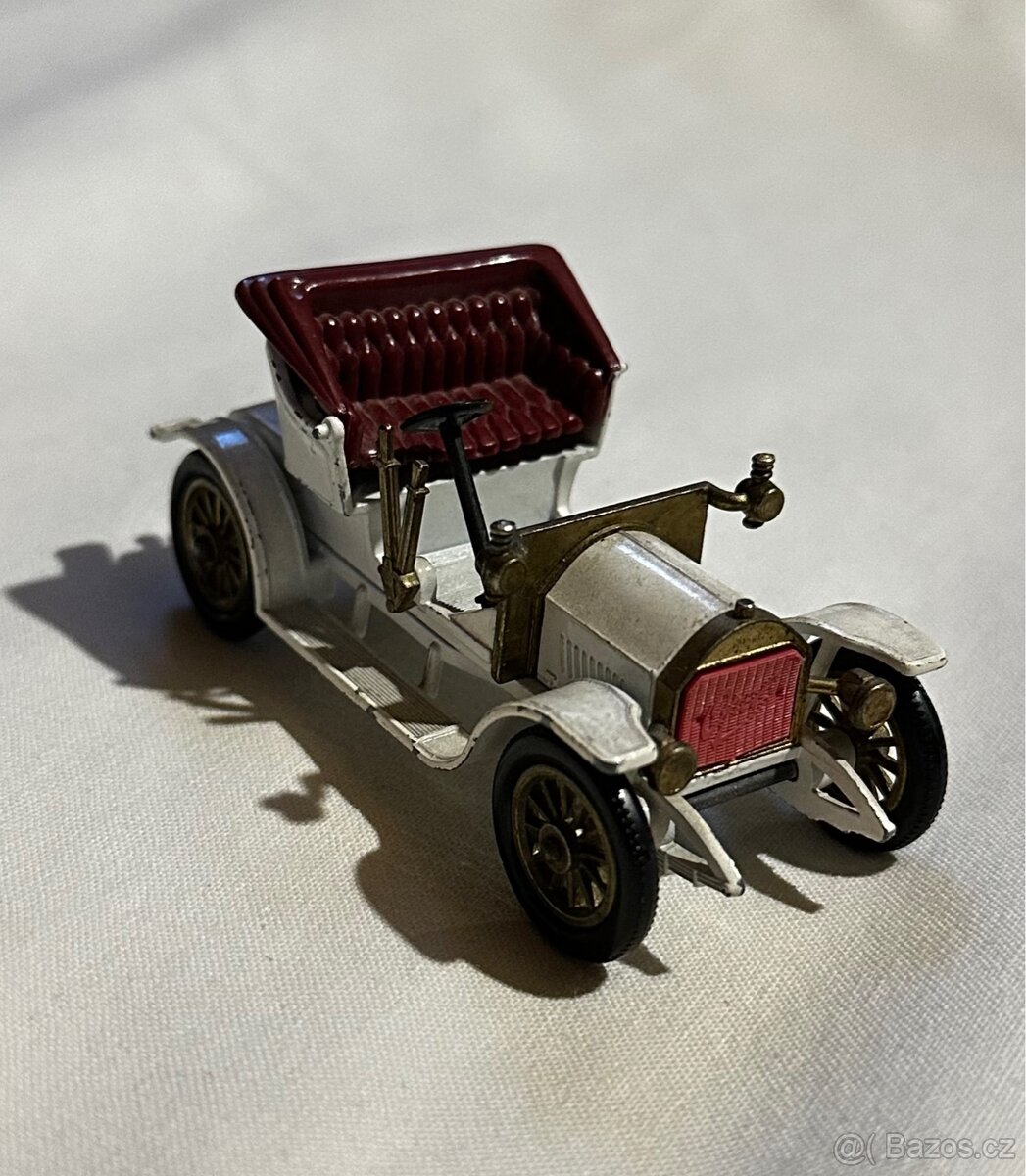 Kovový model auta Opel Coupé 1909 – Lesney