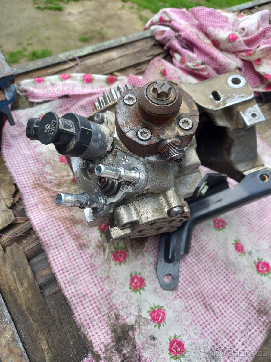 Vysokotlaké palivové čerpadlo Bosch 1.6 hdi e-hdi