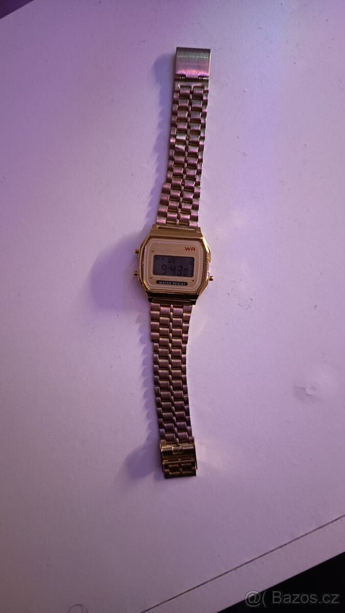 Retro pozlacené hodinky