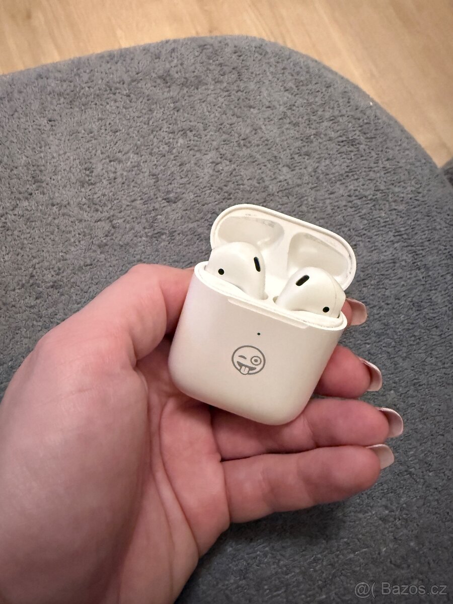 Apple AirPods 2 (2019)