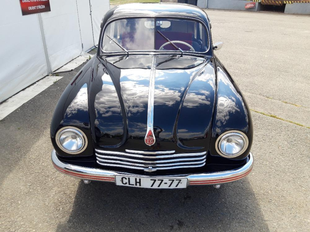 TATRA 600