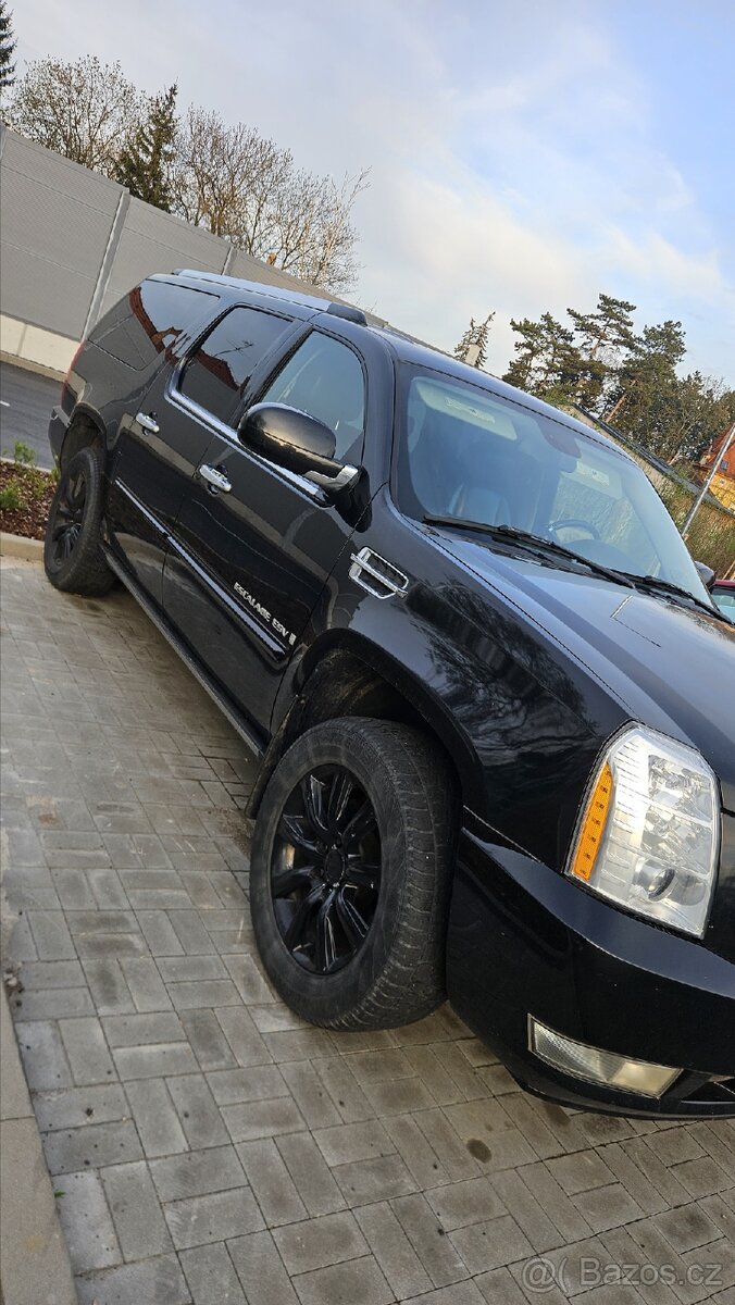 Cadillac Escalade ESV