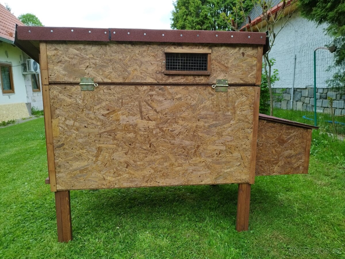 Kurník pro 10 slepic