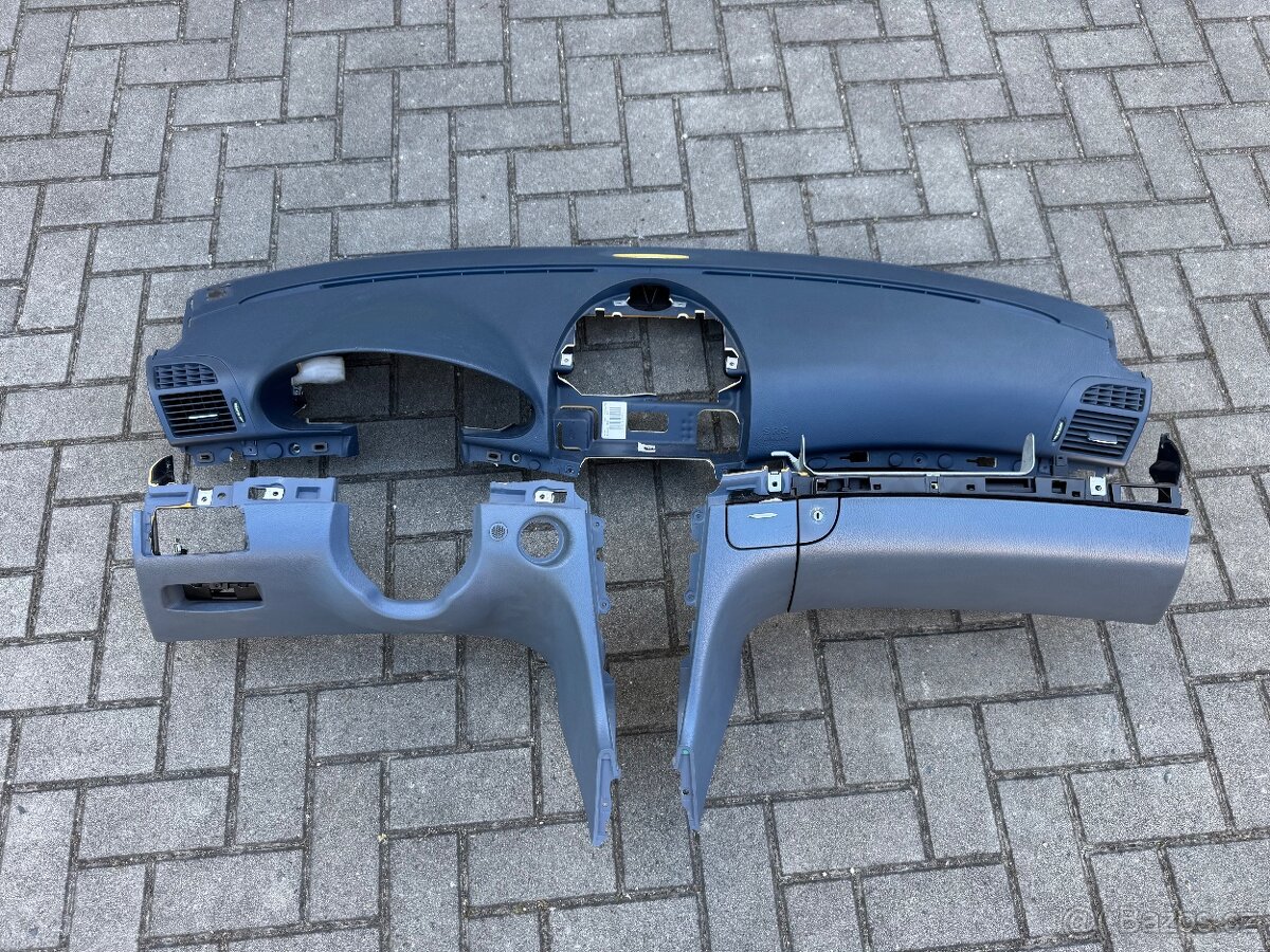 Mercedes w211 díly interiéru