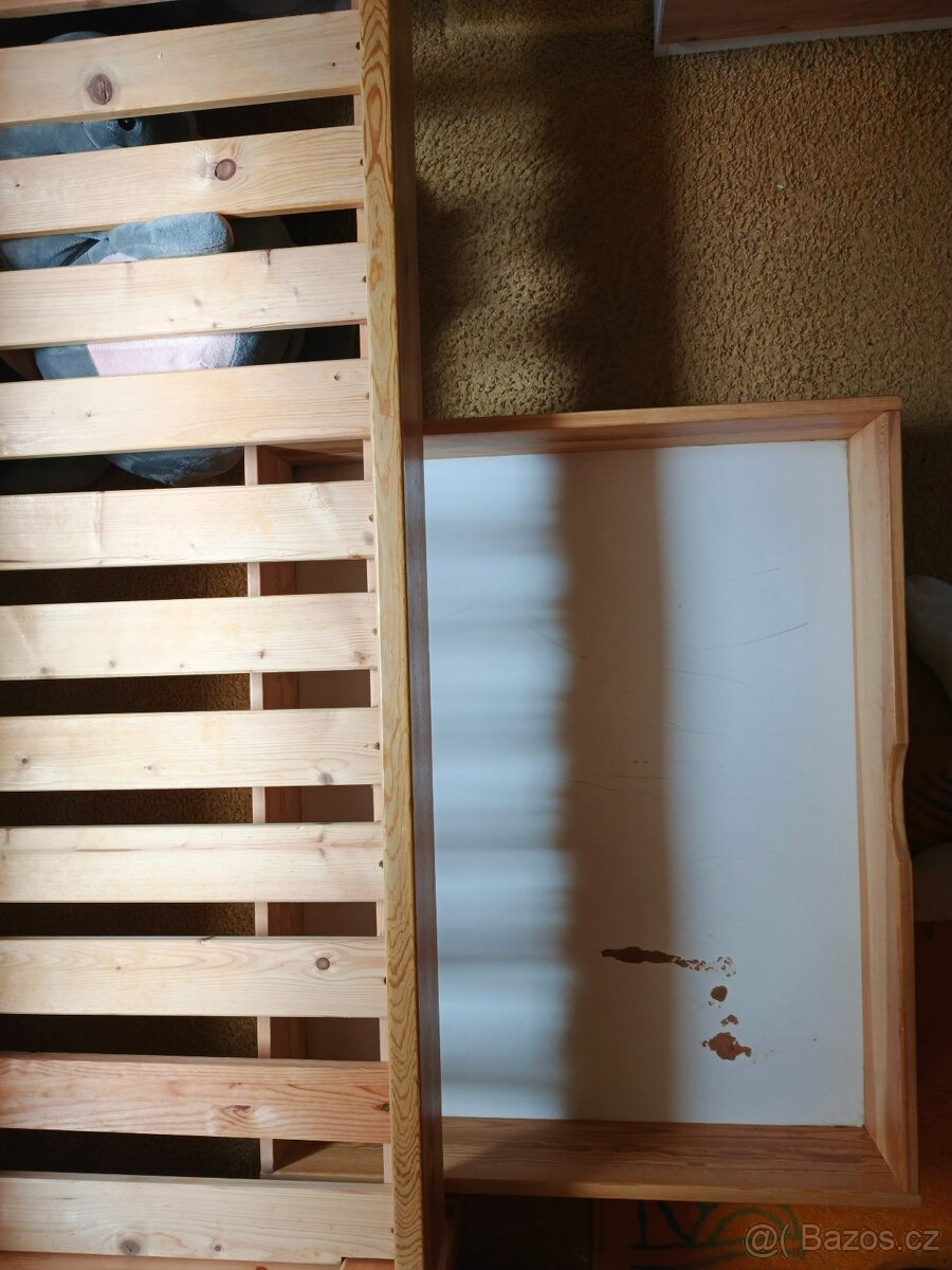 2× Postel bez matrací