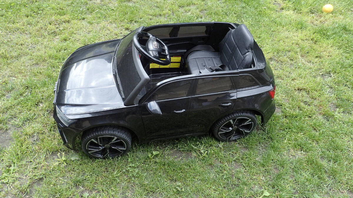 Dětské elektrické auto Audi RS6 černé