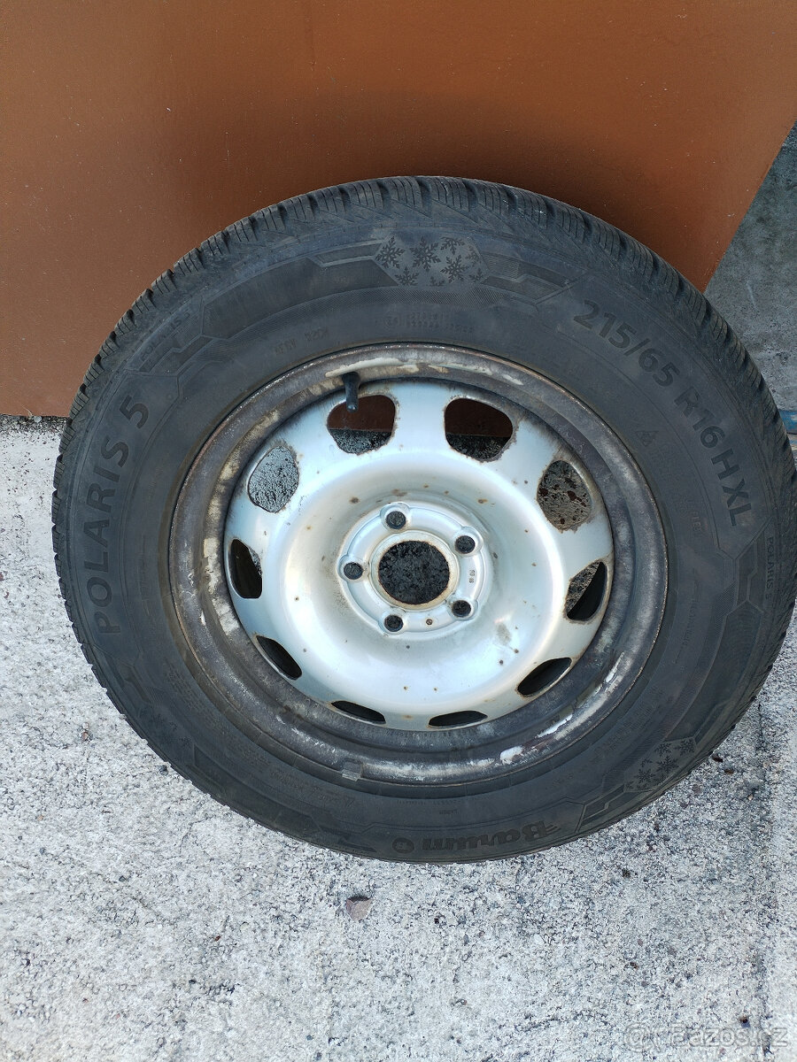Prodam 4x kola dacia dustr zimni