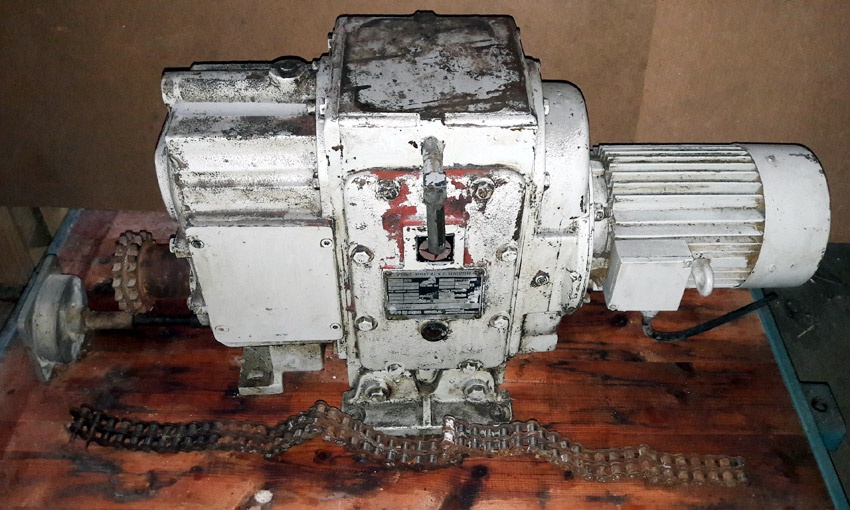 Elektromotor 3 kW s převodovkou - variátor