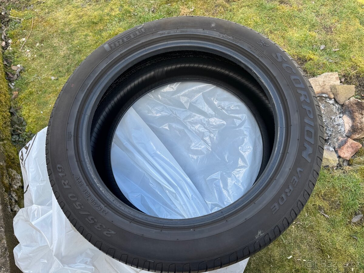 Letni pneu Pirelli Scorpion 235/50/19