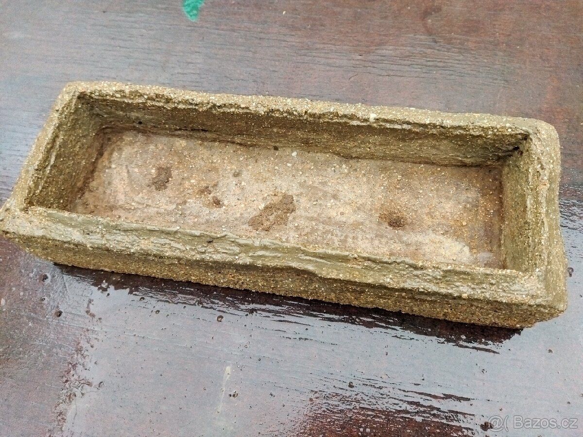Korýtko, miska, krmítko
