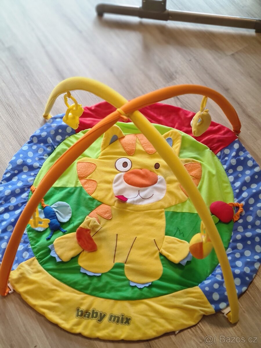 Hrací deka pro miminko