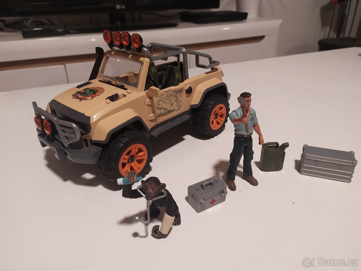 terénní auto s navijákem Schleich