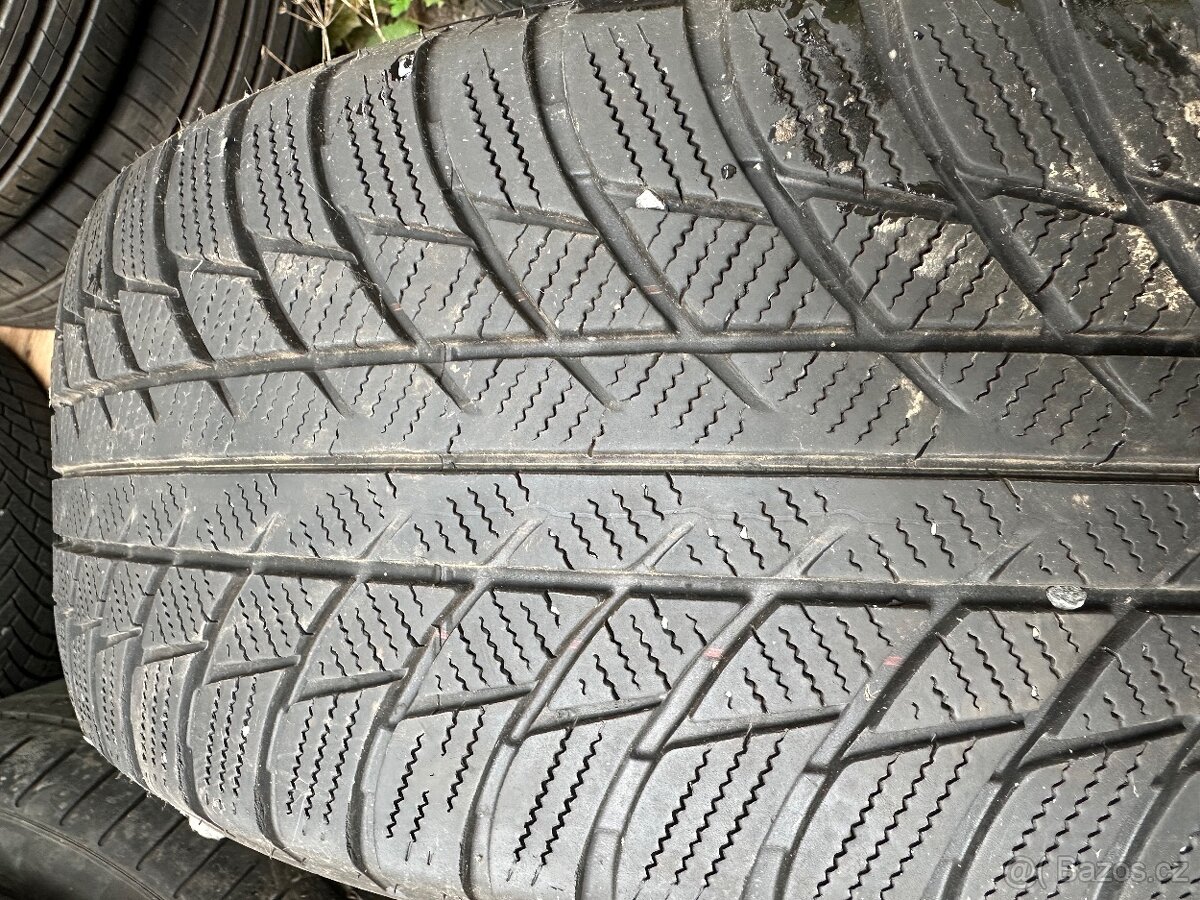 PNEU 225/55 R17 97H BRIDGESTONE LM001 DOJEZDOVÉ ZIMNÍ