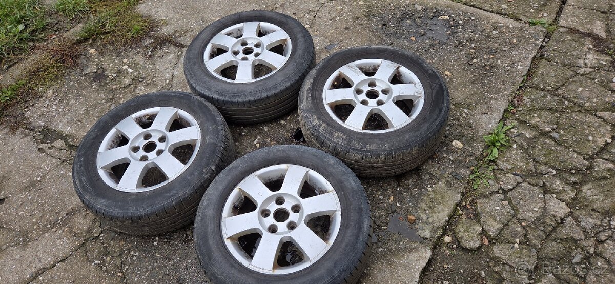 Alu kola R15, 5x112, Octavia 2, letní 195/65