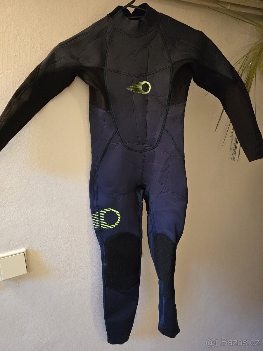 Dětský neopren cca na 9 let