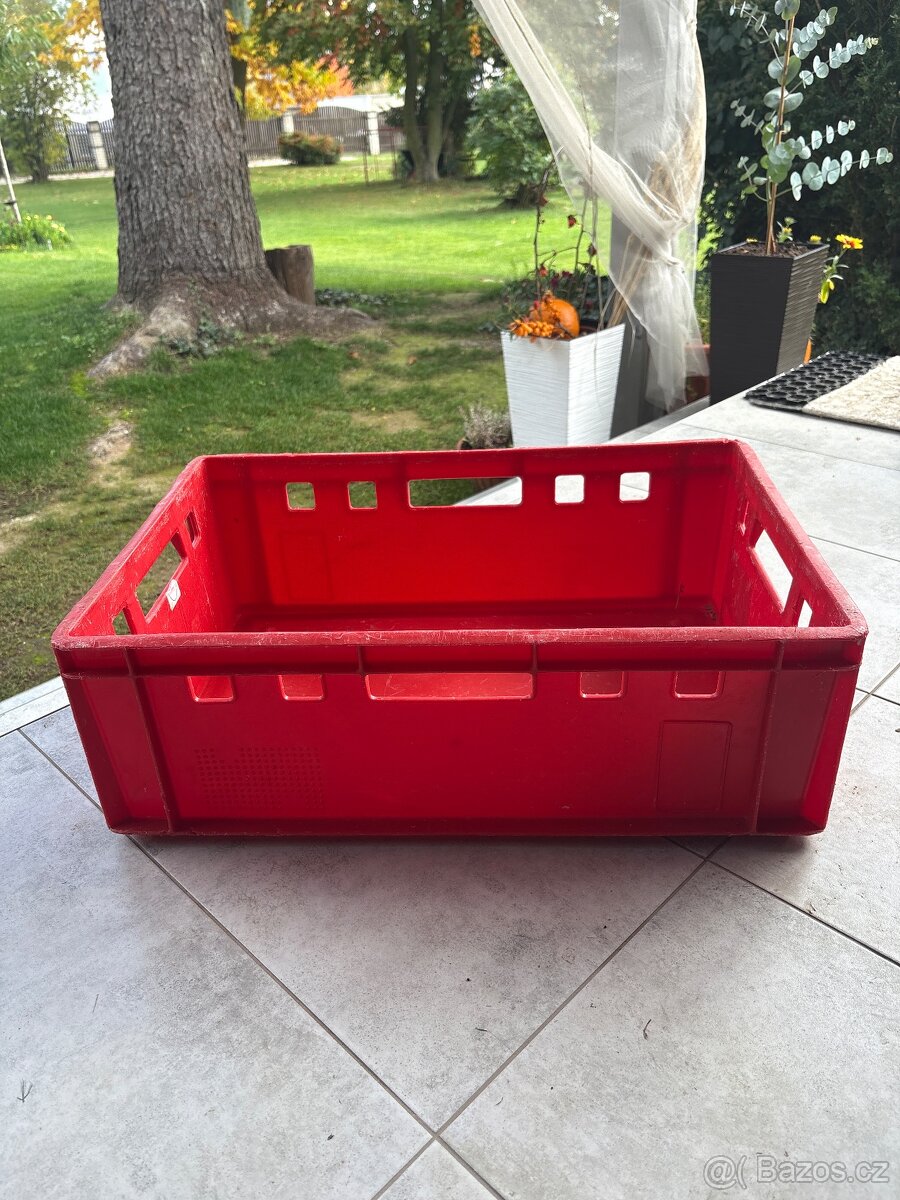 Přepravky na masné výrobky