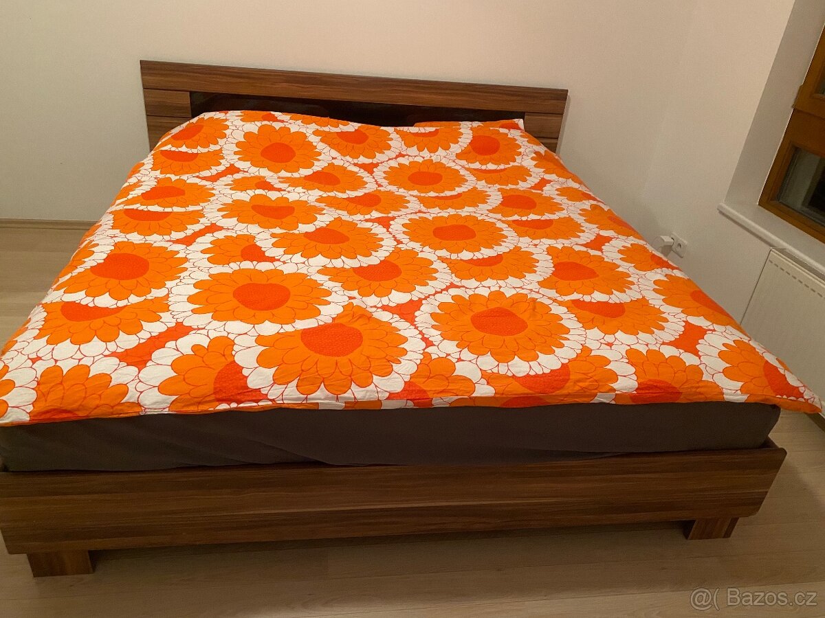 Postel 180200 a matrace