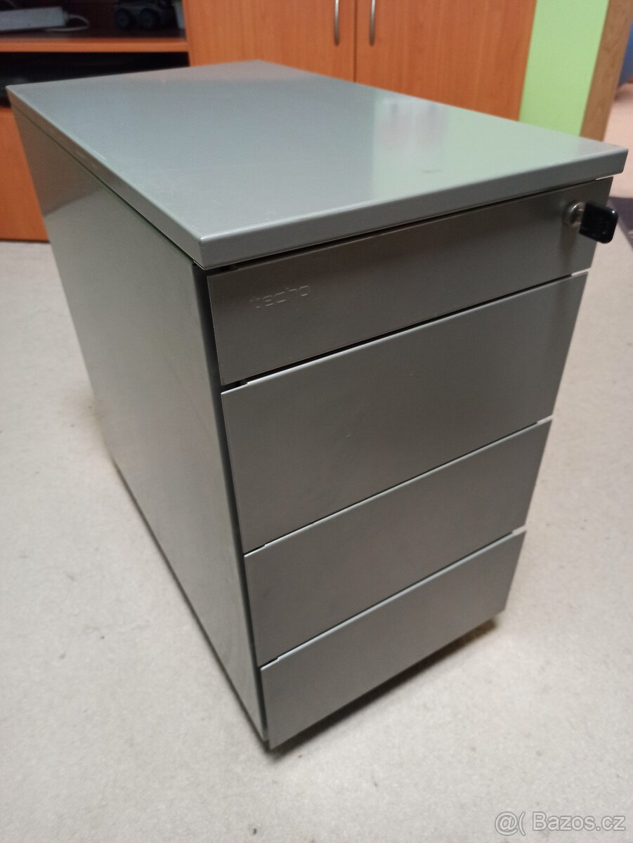 Kovový mobilní kancelářský kontejner Techo