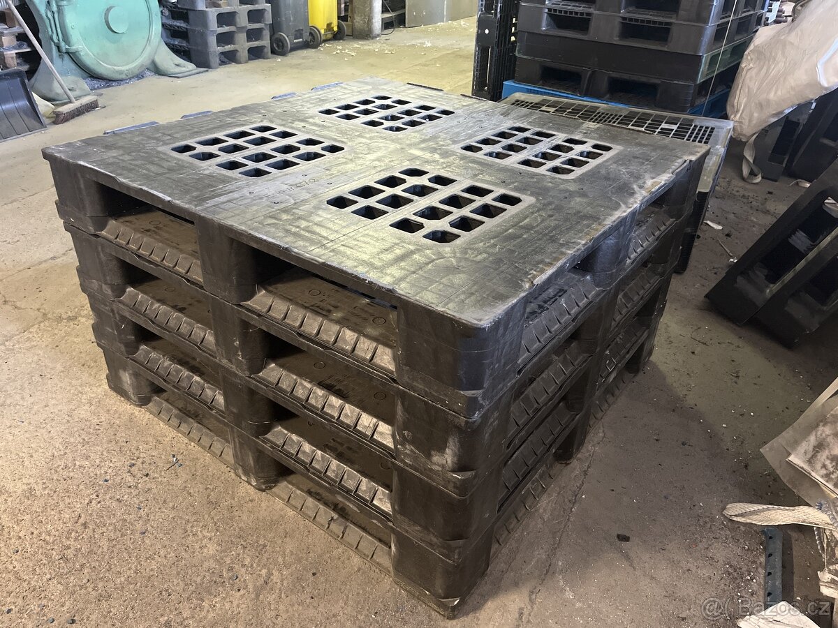 Pevnostní kontejnerové plastové palety ENDUR i7.2, 114x114