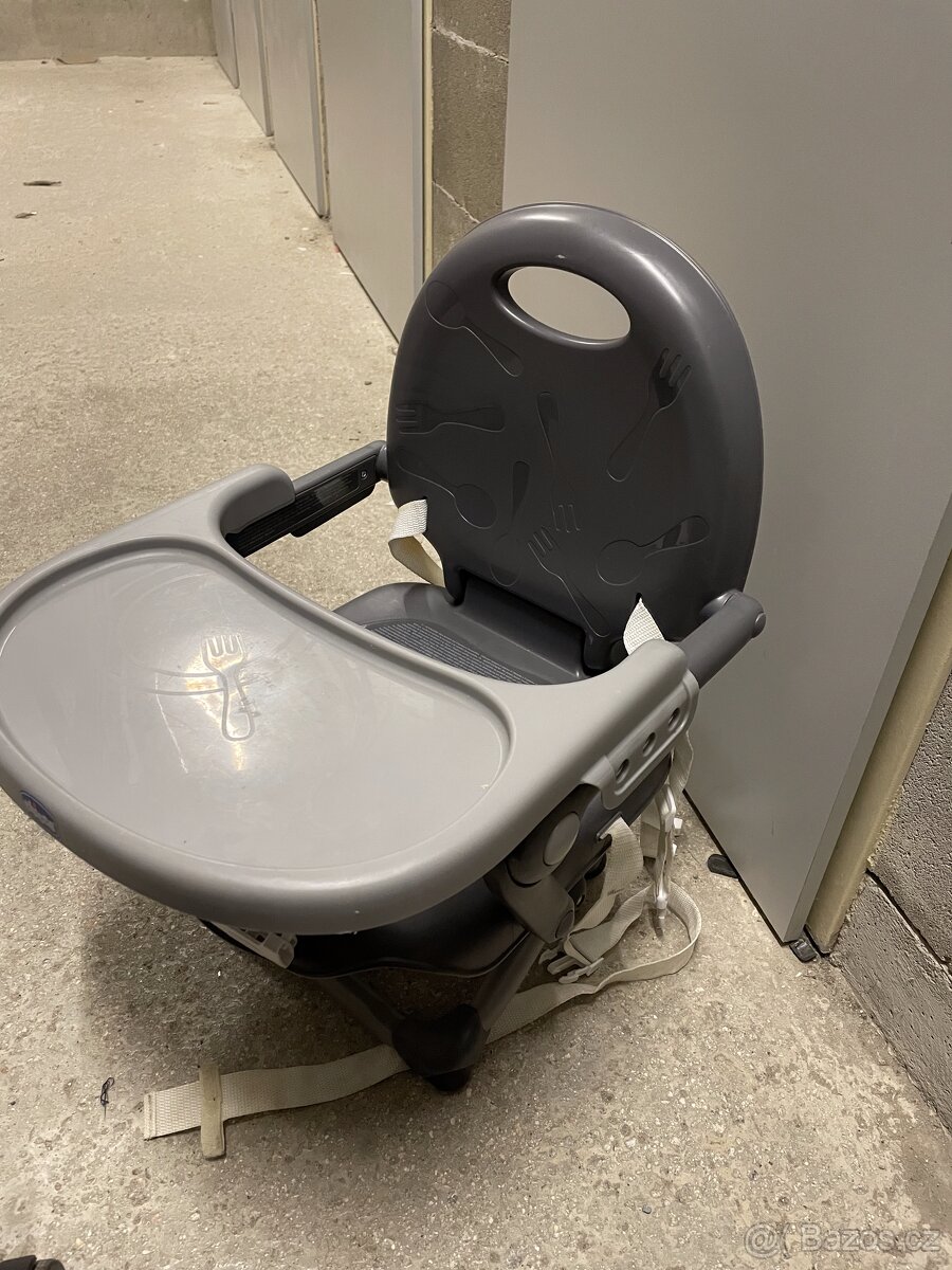 skládací židlička na cesty