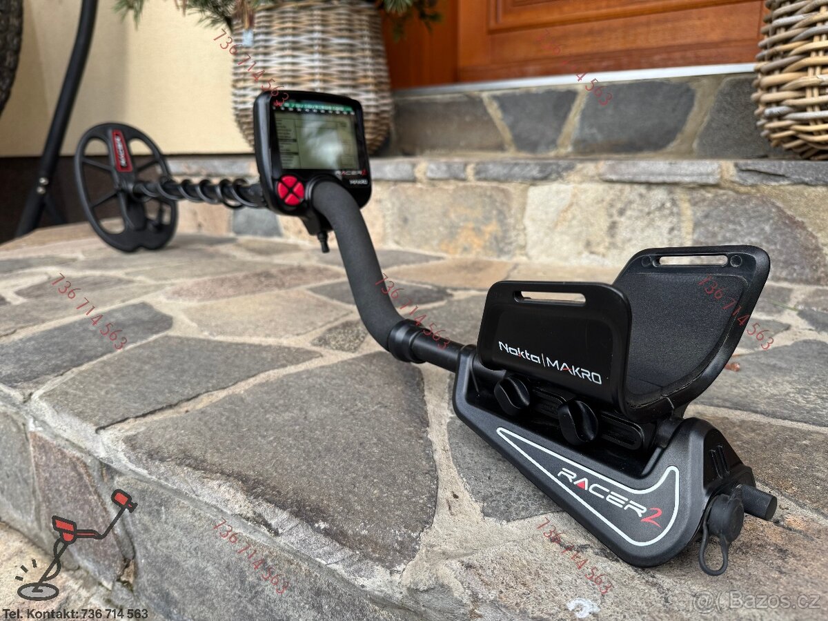Detektor kovů Makro Racer 2