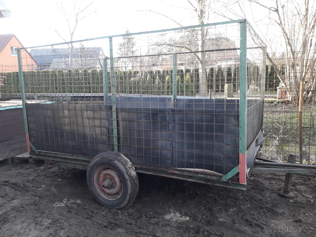 Přívěs, dvoukolak, klec.