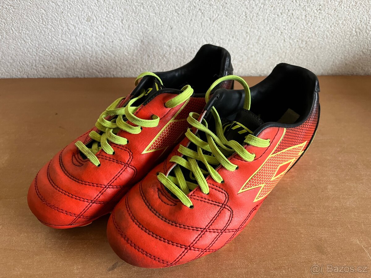 Dětské kopačky Lotto vel. 32