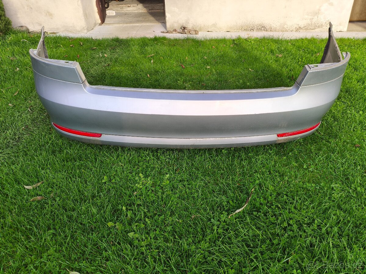 Zadní nárazník Škoda Octavia 2 sedan facelift