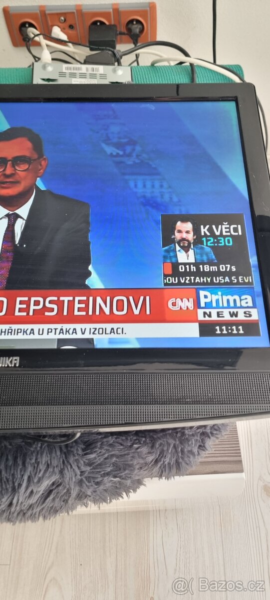 TELEVIZE S VESTAVĚNÝM DVD a settopboxem