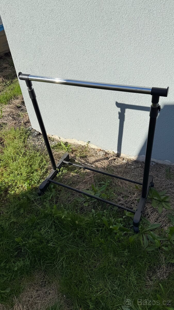 Věšák na ramínka