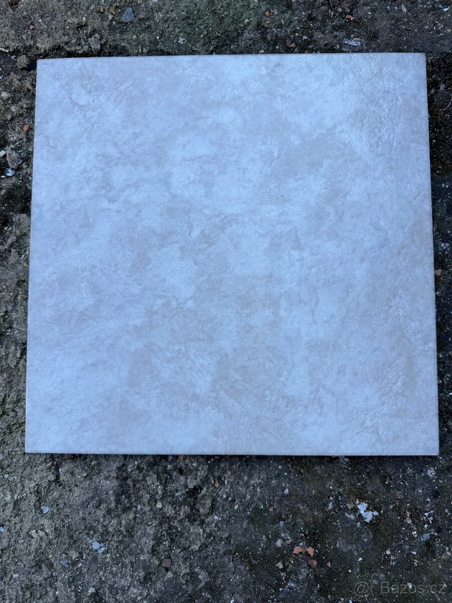 Dlažba 340x340x5 mm