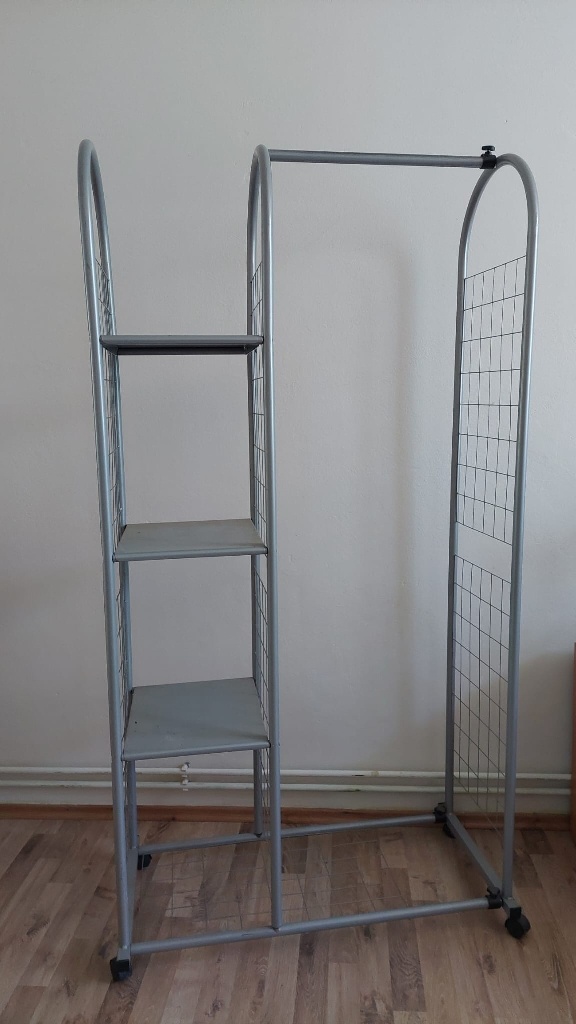 Věšák