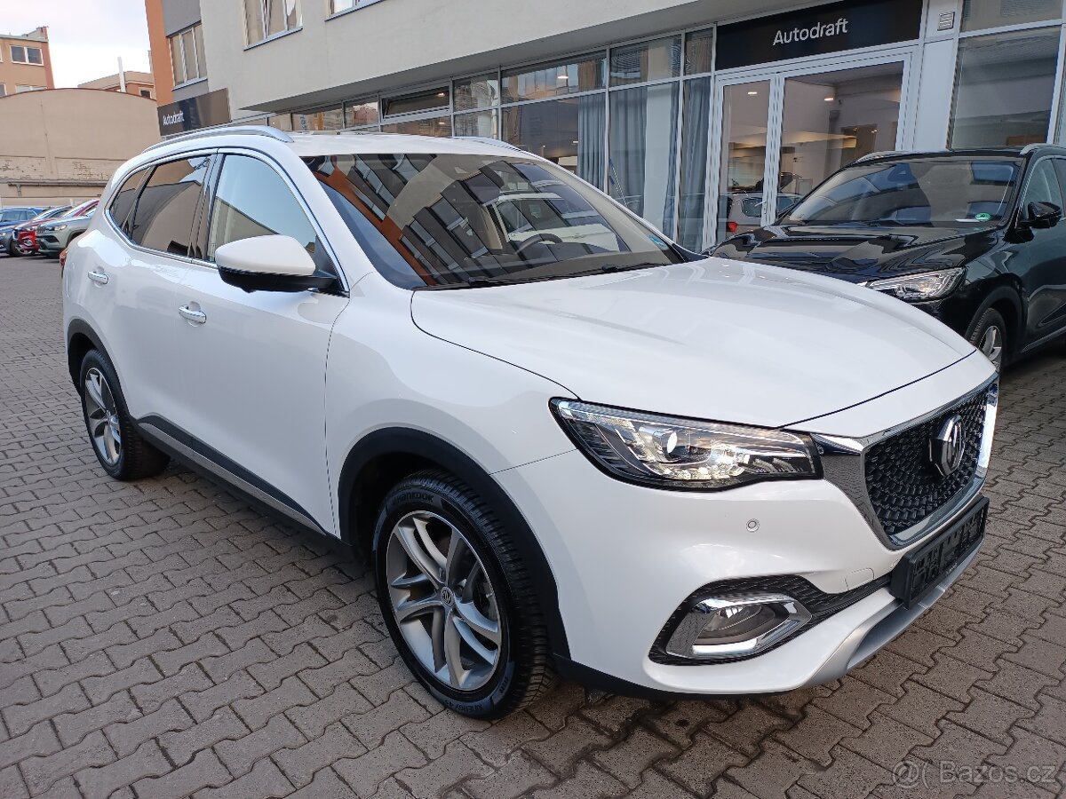 MG EHS PHEV Luxury 1.5 190kW AUT. 60tkm Panorama Virtual LED