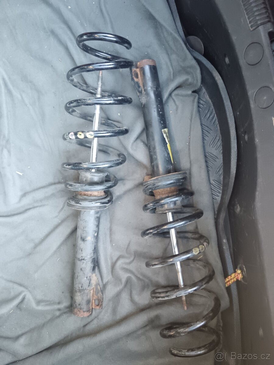 Přední tlumiče s pružinami AR 159 TI sw