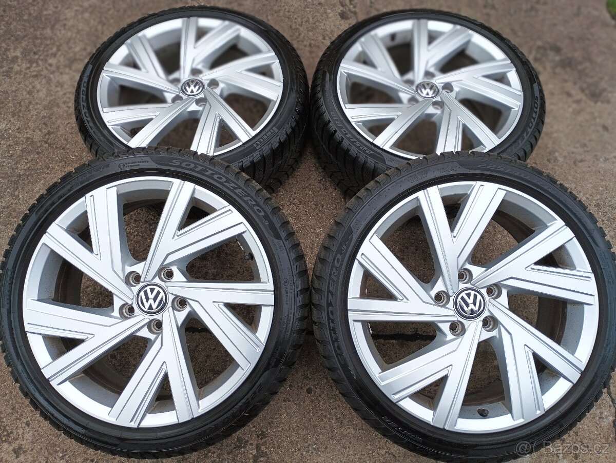 Originál sada disků VW Golf VII, VIII 5x112 R18 Bergamo