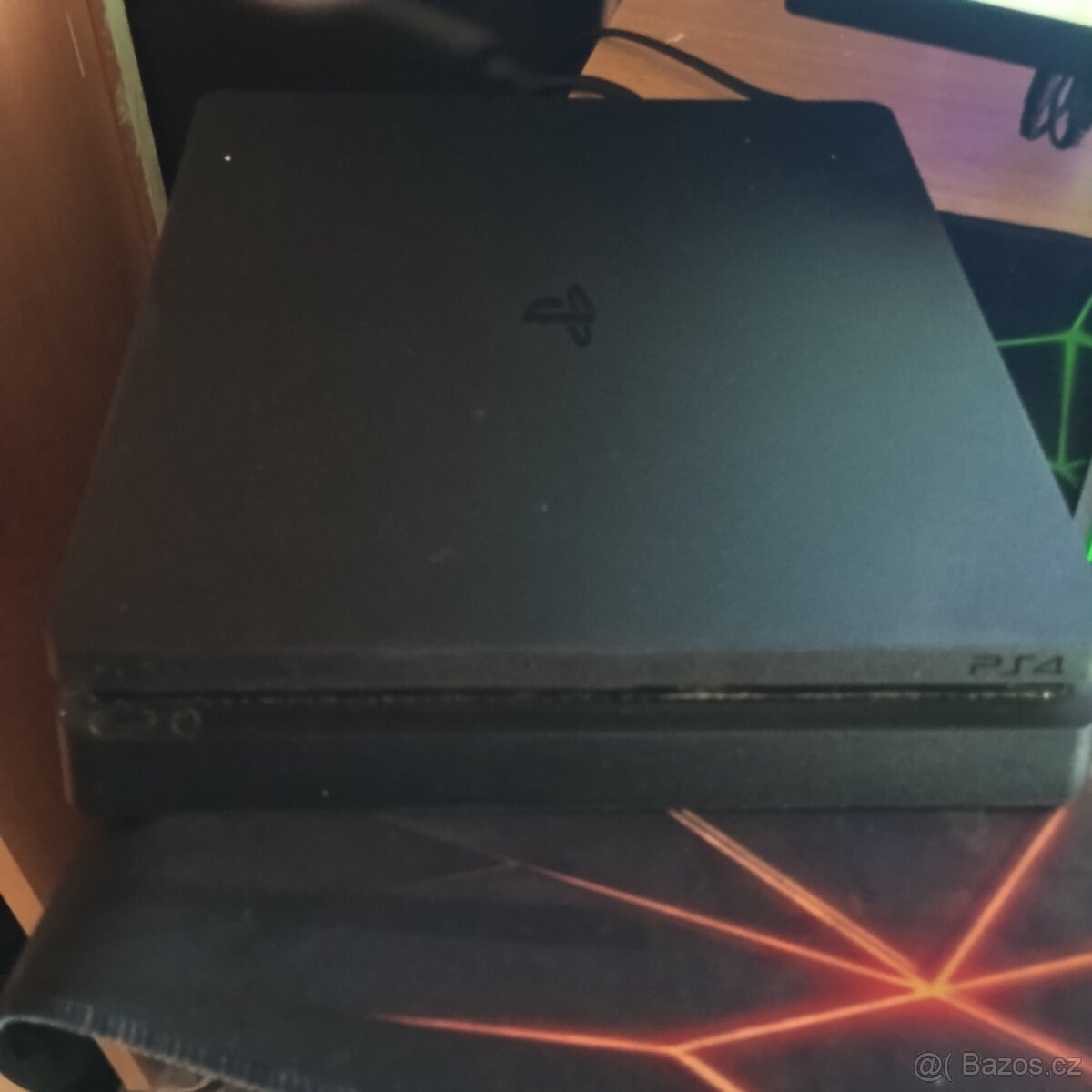 Prodám PS4