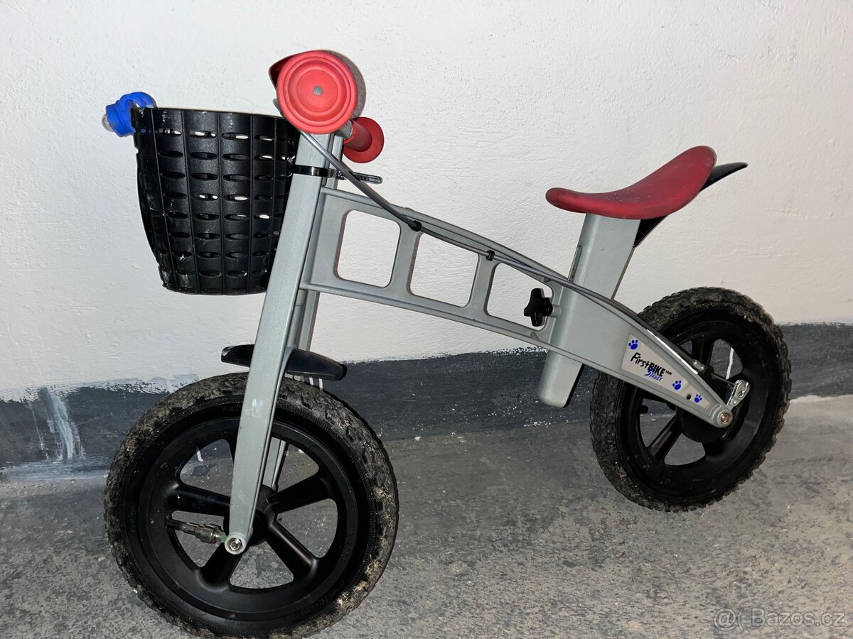 Prodám odražedlo FIRST BIKE