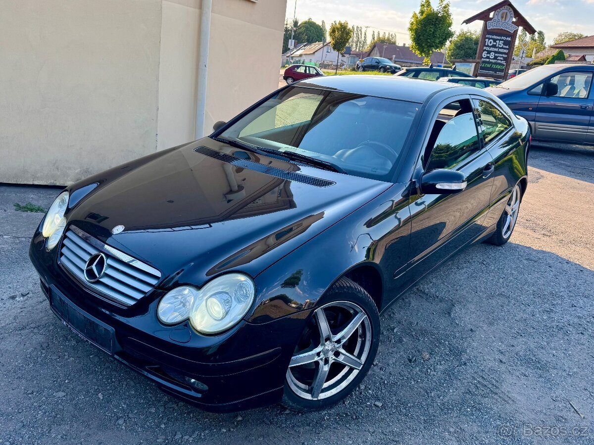 Mercedes-Benz Třídy C, 200 Kompressor 120kW.Klima