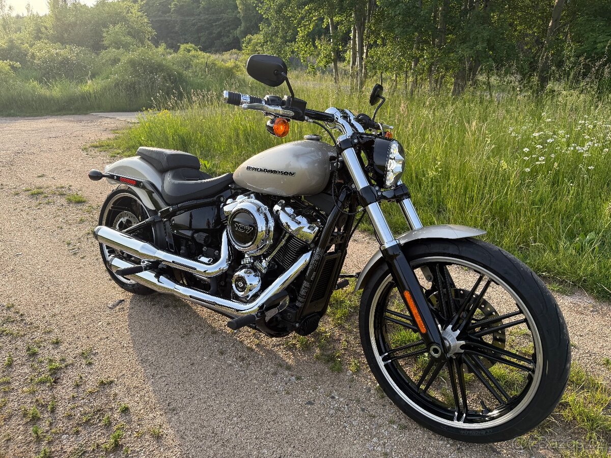 Harley Davidson Breakout